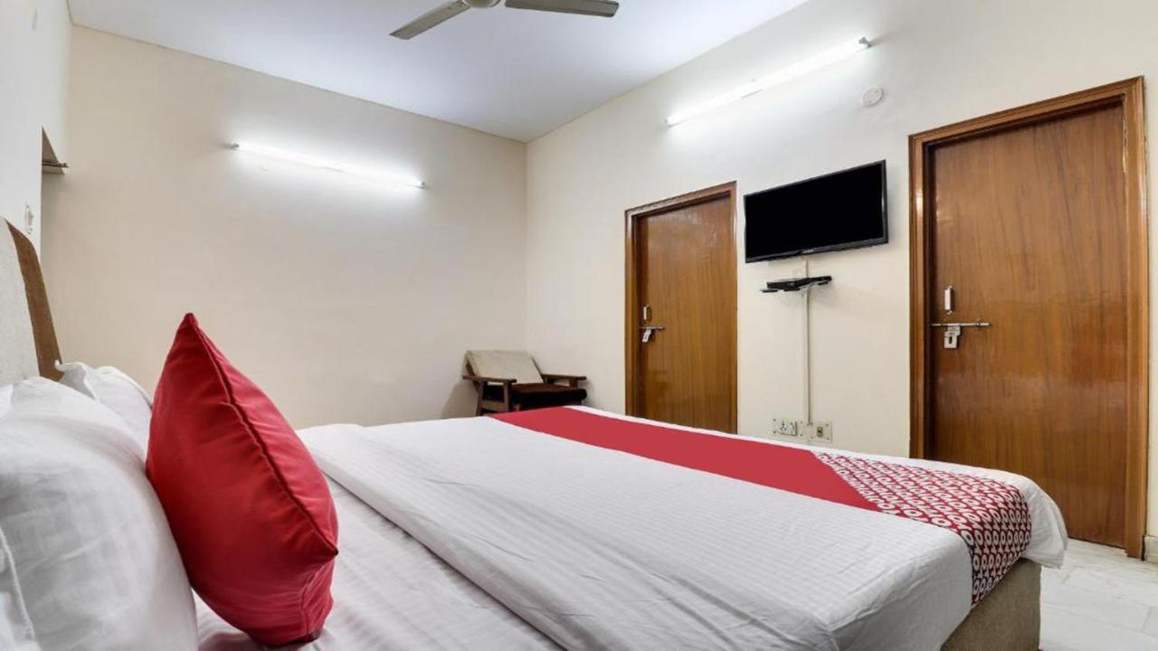 Anh Hotel ラクナウ エクステリア 写真